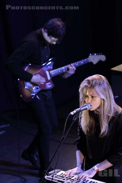 STILL CORNERS - 2012-03-26 - PARIS - Divan du Monde - 